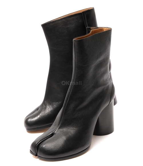 MAISON MARGIELA タヒアンクルフツ S58WU0260P3753 T1003 Maison Margiela: Women's Tabi Ankle Boot (White) | DSMNY E-SHOP