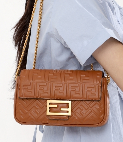 FENDI]Baguette nappa leather bag (8BR600 A72V F1C0G) | 오케이몰