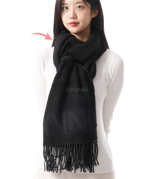 スカーフ GANNI Woman Scarf Black A3905 099 Black Black Fringed Scarf | GANNI US