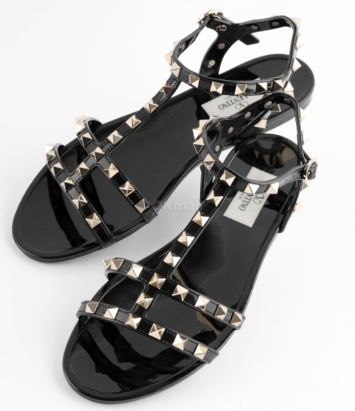 VALENTINO｜ (5W0B0181 VSF 0NO / 5W2B0181 VSF 0NO) Valentino Rockstud Small Shoulder Bag in Rossov Calf Leather