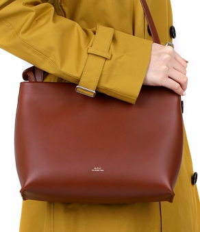 A.P.C｜ (Lou LNY 25 Tote Bag (COHHN M67001 IAK)) A.P.C｜ (Lou LNY 25 Tote Bag (COHHN M67001 IAK)) (A.P.C.