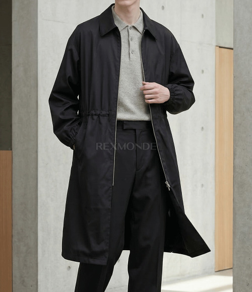 AURALEE]HARD TWIST POLYESTER SATIN LAMINATE ZIP COAT BLACK