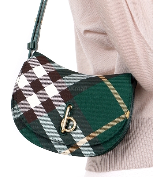 BURBERRY｜ (Mini Locking Holes Bag (8095509)) BURBERRY]Mini Locking Holes Bag (8095509) | 오케이몰