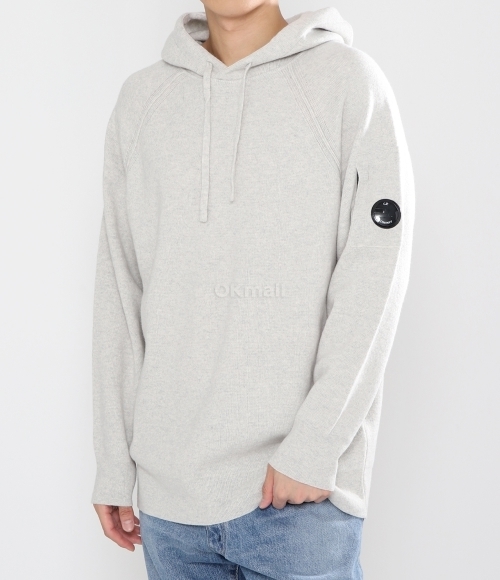 (シーピーカンパニー) Lambswool パーカー 17CMKN149A シーピーカンパニー) Lambswool パーカー 17CMKN149A (C.P.