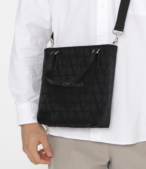 VALENTINO｜ (5Y0B0C85 CSH 0NO / 5Y2B0C85 CSH 0NO) VALENTINO｜ (5Y0B0C85 CSH 0NO / 5Y2B0C85 CSH 0NO) (VALENTINO