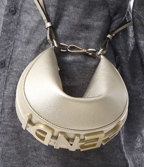 FENDI｜ (Beige Pequin Canvas Baseball Cap(FXQ380 ASQL F0 FENDI]Beige Pequin Canvas Baseball Cap(FXQ380 ASQL F0QB9