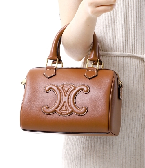 CELINE]SMALL CUIR TRIOMPHE BOSTON IN SMOOTH CALF SKIN