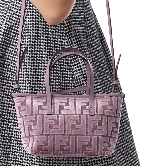 FENDI｜ (Roll Mini VELVET FF JAcquard Bag (8BS096 AT14 F FENDI]Roll Mini VELVET FF JAcquard Bag (8BS096 AT14 F1QHN