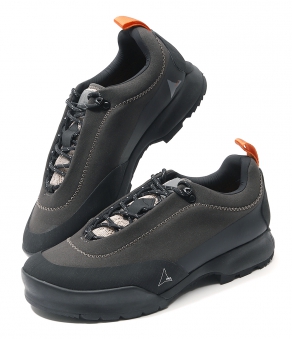 ROA｜ (Fedaia (NBUW1100LE44-MTY0001)) ROA Fedaia Mules NBUW1100LE44 MTY0001 from 0,00 €