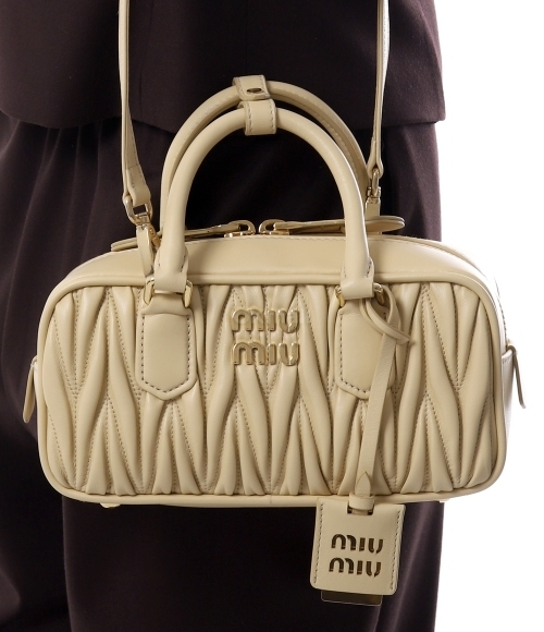 Miu Miu]아르카디 마테라쎄 나파 가죽 백 (5BB142 AN88 F0K57
