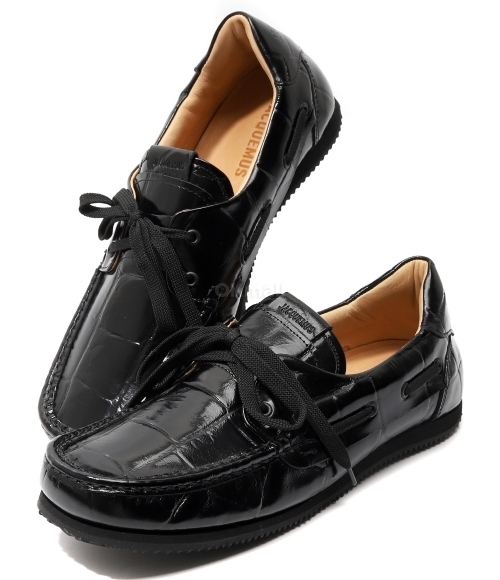 JACQUEMUS｜ (LES BATTO (251FO173 4313 205)) Jacquemus Les Batto Leather Boat Shoes | Saks Fifth Avenue