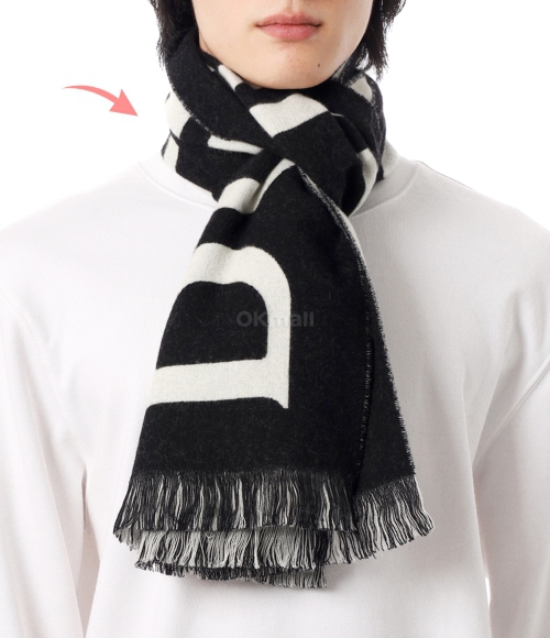 BURBERRY]Logo Wool Scarf (8109563) | 오케이몰