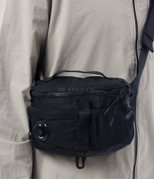 CP COMPANY]Nylon B Lens Waistbag (20CMAC043A 005269G 888) | 렉스몬드