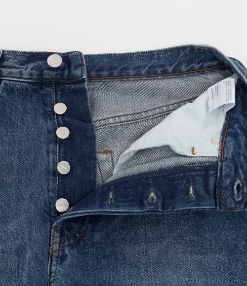TOTEME｜JEANS (Classic cut denim - mid blue (221-235-747 Classic cut denim worn blue – TOTEME