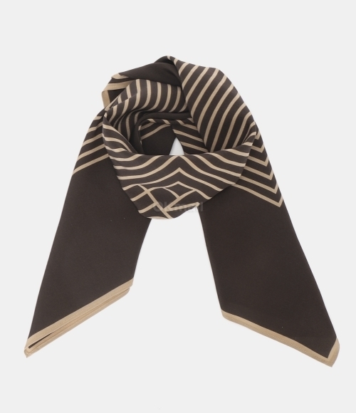 TOTEME｜ (Centered Monogram Silk Scarf (213-853-801 935) TOTEME｜ (Centered Monogram Silk Scarf (213-853-801 935
