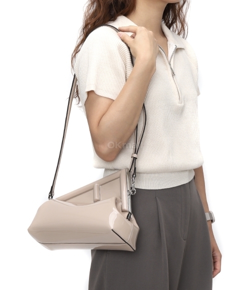 FENDI]펜디 퍼스트 미디 숄더백 (8BP137 ANSN F11ND) | 오케이몰