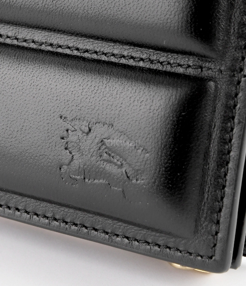 BURBERRY]Large Snip Half Wallet (8081552) | 오케이몰