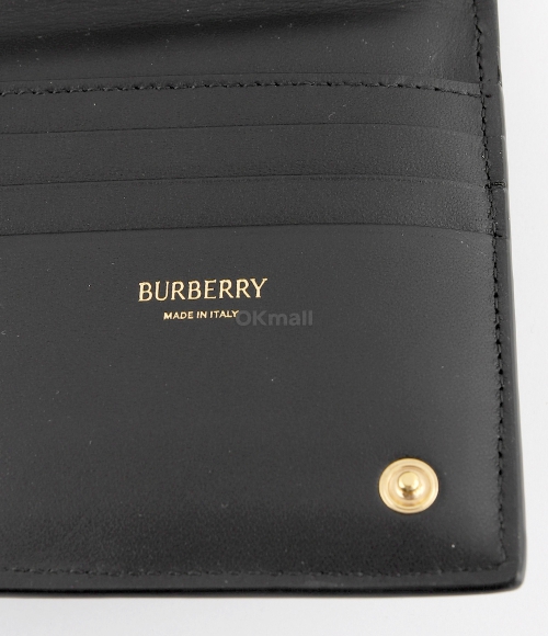 BURBERRY]Large Snip Half Wallet (8081552) | 오케이몰
