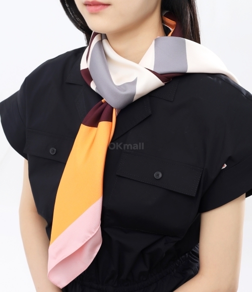 TORY BURCH]COLOR-BLOCK LOGO SILK SQUARE (160517-800) | 오케이몰