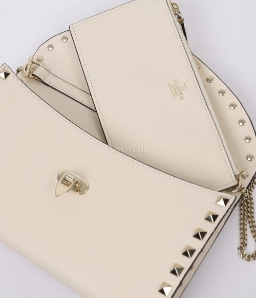 VALENTINO]락스터드 체인 월렛백 (5W0P0Z81 VSH I16 / 5W2P0Z81