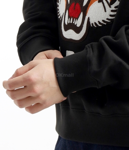 KENZO｜ (FE6 8SW106 4MF 99J) KENZO]럭키 타이거 젠더리스 맨투맨 (FE6 8SW106 4MF 99J