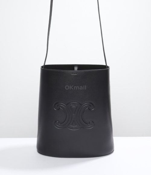 CELINE｜ (TRIOMPHE SMALL BUCKET BAG (118293GCX 38SI)) SMALL BUCKET in SMOOTH CALFSKIN - BLACK | CELINE