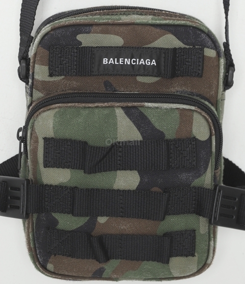 BALENCIAGA｜ (715852 2AA78 2263) 1502191_01.jpg.jpeg?width=750