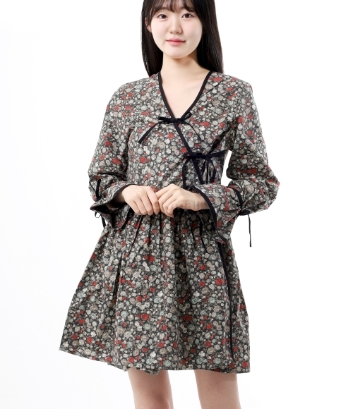 GANNI｜DRESSES (FLORAL PRINTED WRAP DRESS (F9715 052)) GANNI]FLORAL PRINTED WRAP DRESS (F9715 052) | 오케이몰