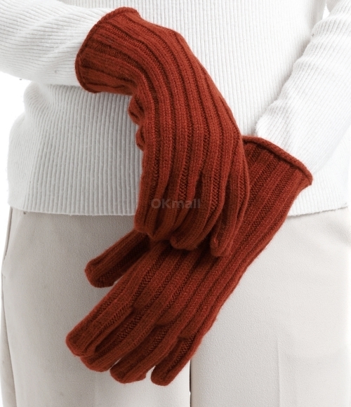 Margaret Howell｜ (CHUNKY RIB GLOVE - HARISSA (UNAC0532A Chunky Ribbed Slipover – La Garçonne