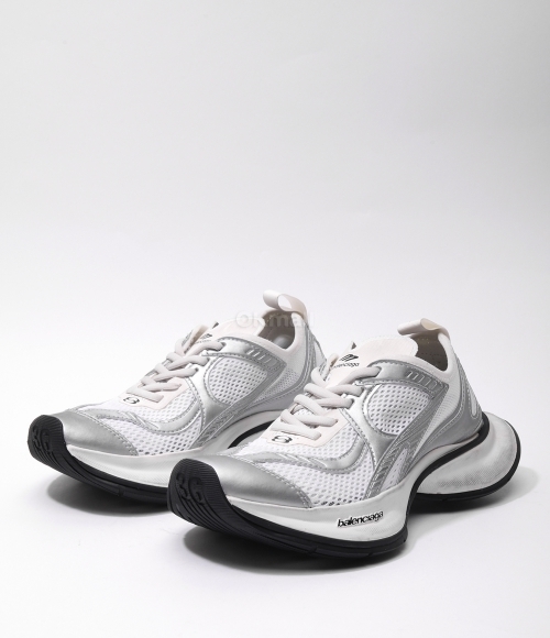 BALENCIAGA｜ (793944WFLGY9100) Women's Circuit Sneaker in White/silver | Balenciaga US
