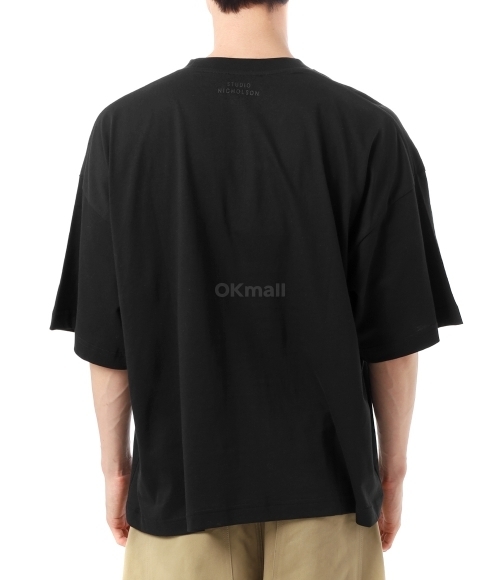 STUDIO NICHOLSON｜ (PIU COTTON JERSY T-SHIRT BLACK (1327 Piu T-shirt in Black | Oversized T-Shirt | Studio Nicholson