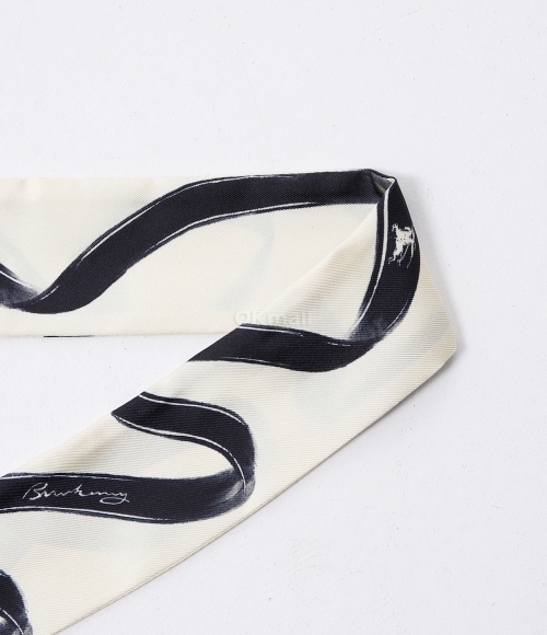 BURBERRY｜ (Skinny Ribon Silk Scarf (8103806)) BURBERRY]Skinny Ribon Silk Scarf (8103806) | 오케이몰