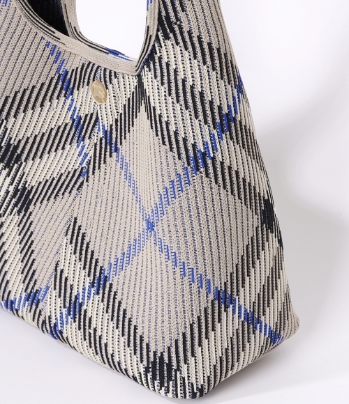 BURBERRY]Small Check Knit Shoulder Bag (8104389) | 오케이몰