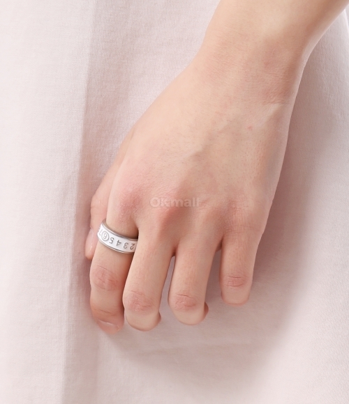 MM6｜ (SM6UQ0086 P7211 961) MM6]SM6UQ0086 P7211 961 | 오케이몰