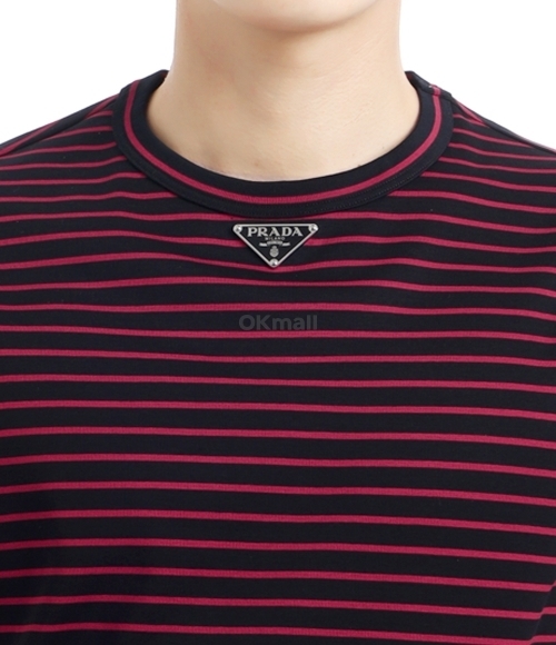PRADA]트라이앵글 코튼 티셔츠 (UJN824 S 222 111L F0N98