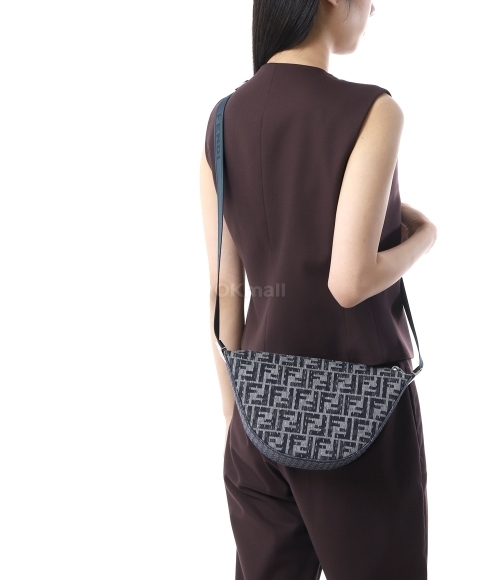 FENDI｜ (FF Melon denim bag small (7VA635 ATVU F1CJ3)) Small FF Fendi Melon Fabric Blue | Fendi