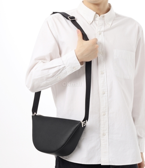 FENDI]FENDI ROMA LEATHER FENDI MELON SMALL (7VA635 ASIH