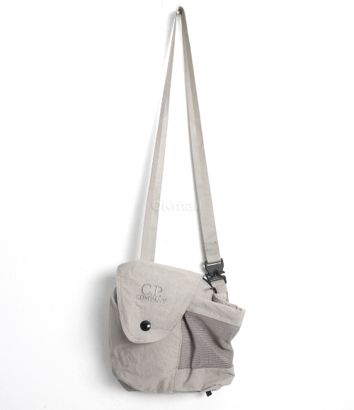 CP COMPANY｜ (Plain Paper Touch Mini Bag (18CMAC176A 110 Plain Paper Touch Mini Bag | CPC USCA Online Store