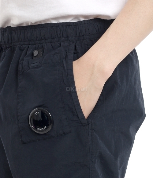 CP COMPANY]Lens Swim Shorts (18CMBW233A 005991G 888) | 오케이몰