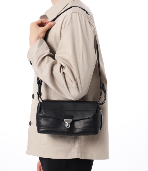Lemaire｜ (Small Gear Bag (BG0084 LL0122 999)) LEMAIRE Small Gear Bag | Black | FARFETCH