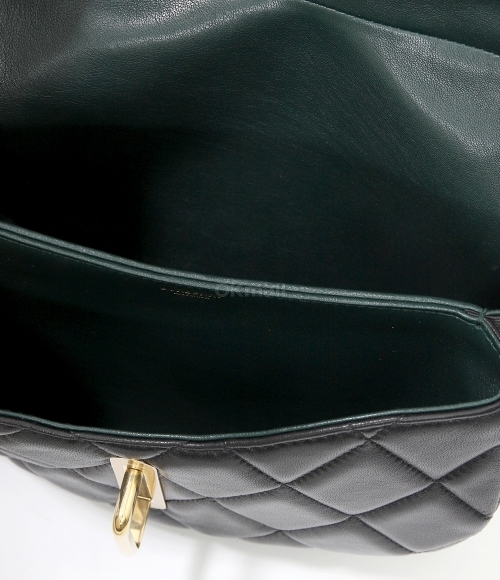 BURBERRY｜ (Quilted Rocking Horse Bag (8104628)) Burberry Quilted Rocking Horse Bag | italist