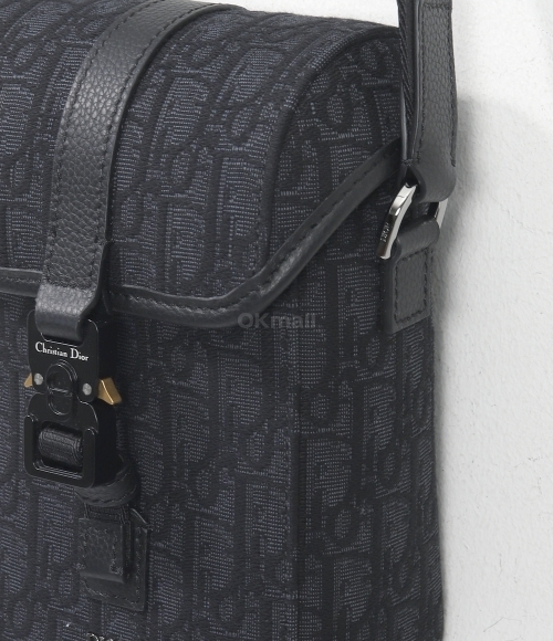 Dior｜ (2HTCA544YKY H03E) A4 Zipped Pouch Black Dior Oblique Jacquard | DIOR