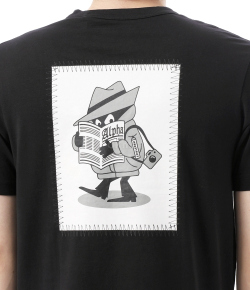 Alpha Industries｜ (ALPHA NEWS PATCH TEE (UTA55012PK 001 Alpha Industries]ALPHA NEWS PATCH TEE (UTA55012PK 001