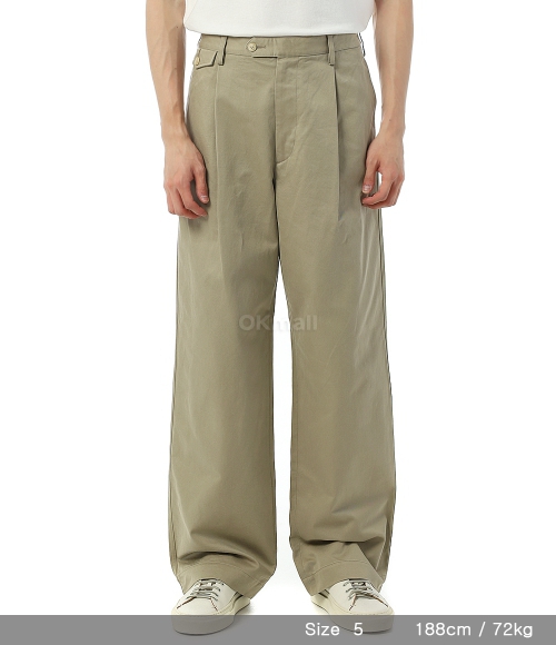 AURALEE]WASHED FINX CHINO ONE-TUCK PANTS LIGHT KHAKI (A25SP02FC